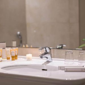 Classic Queen Room Spa Access Reservation Needed